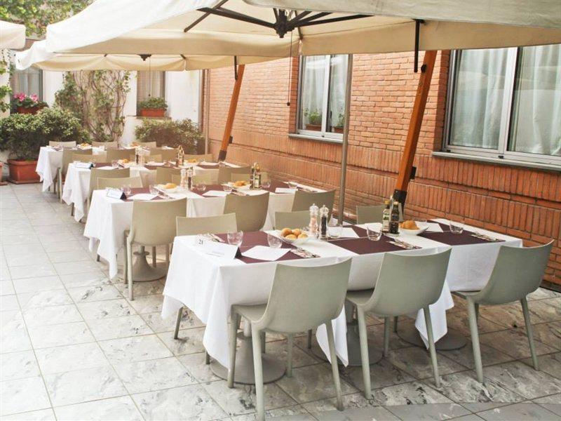B&B Hotel Milano Cologno Studios Cologno Monzese Kültér fotó