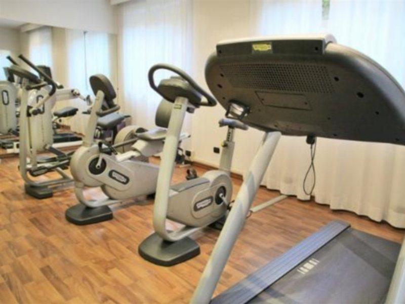 B&B Hotel Milano Cologno Studios Cologno Monzese Kültér fotó