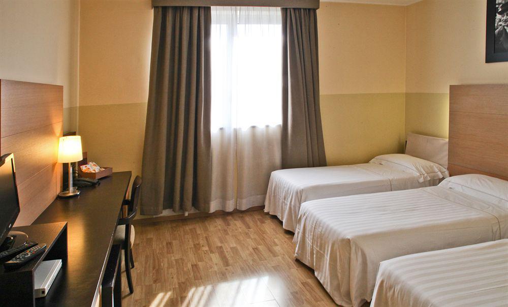 B&B Hotel Milano Cologno Studios Cologno Monzese Kültér fotó